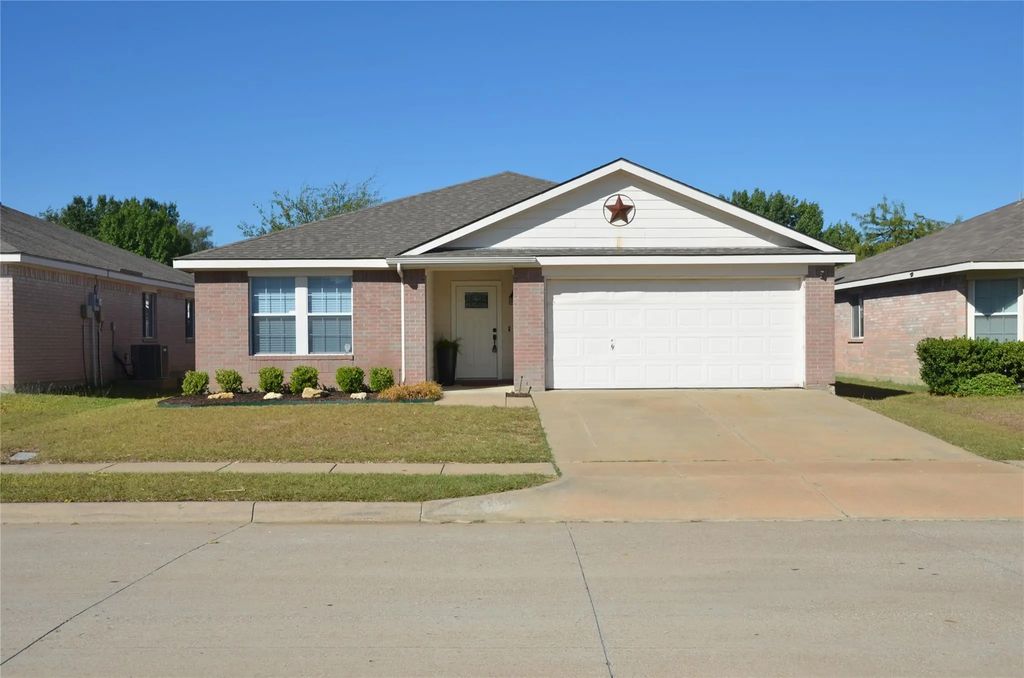 9353 Sundial, Fort Worth