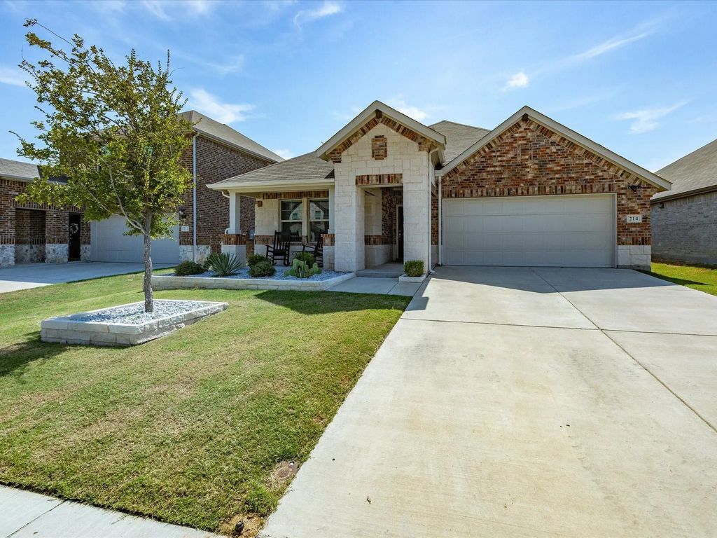 214 Luna Lane, Lake Dallas