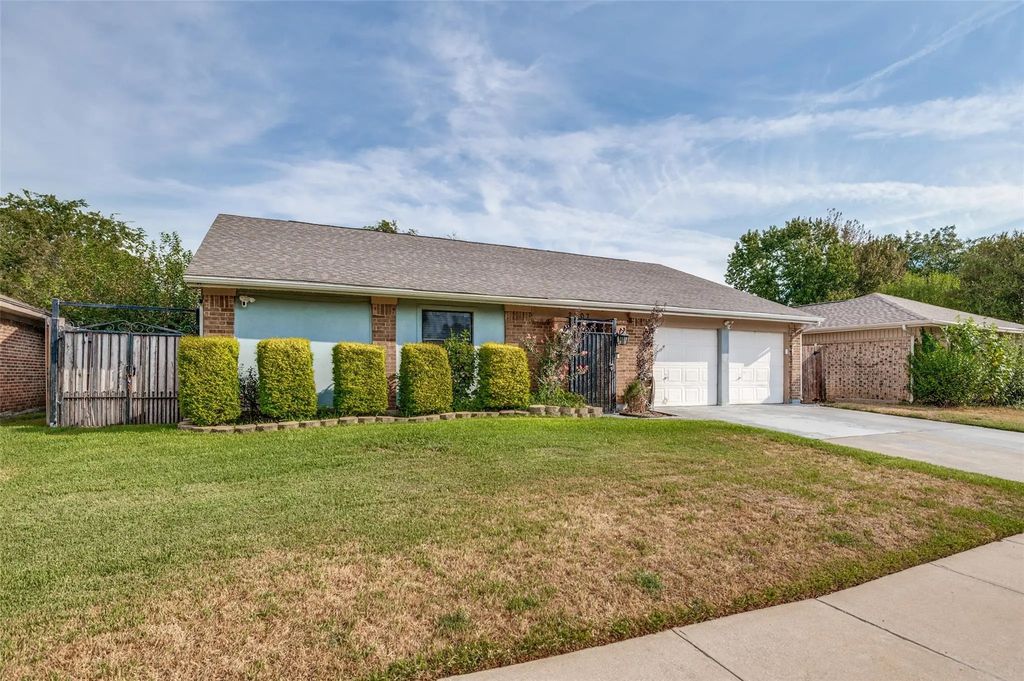 2307 Busch Drive, Arlington