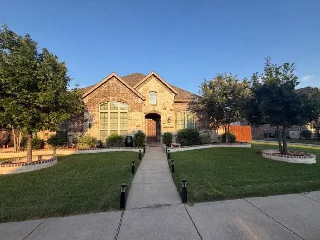 7610 Graystone Drive, Sachse