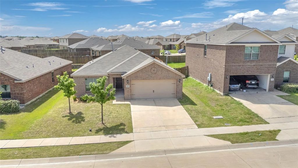 3083 Chillingham Drive, Forney