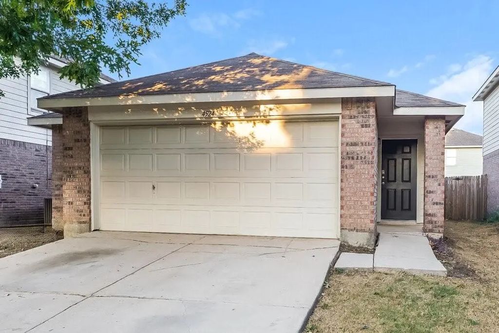 4524 Waterford Drive, Fort Worth