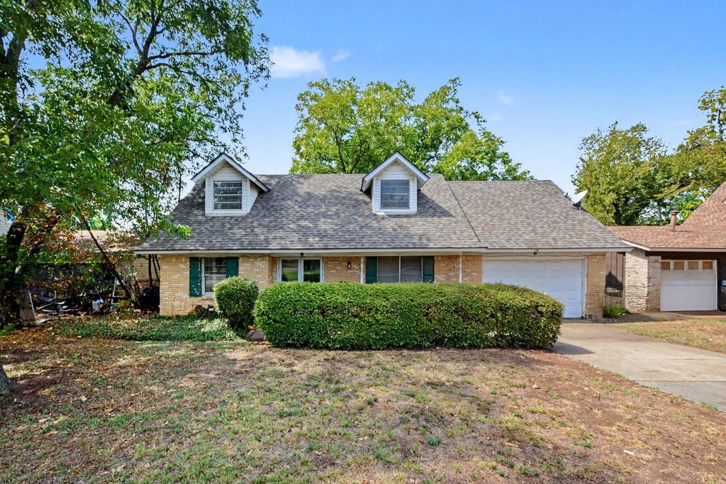 1418 Tatum Drive, Arlington