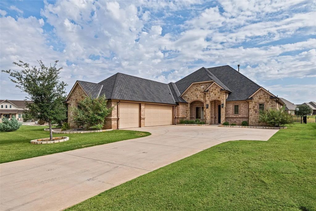 6341 Weatherby Road, Granbury