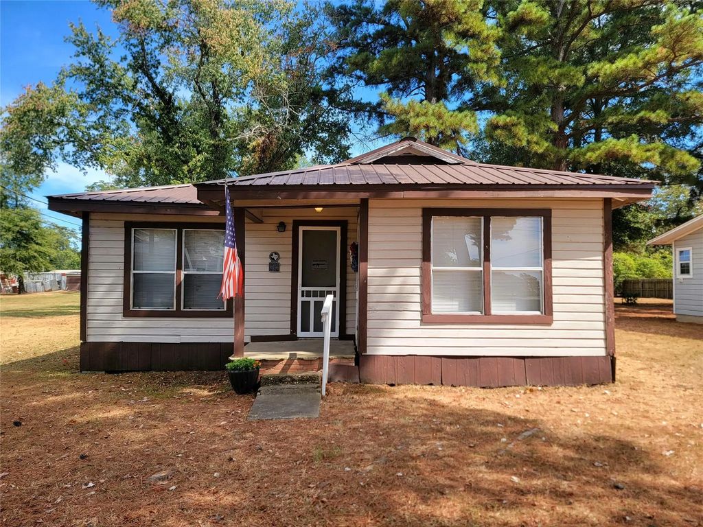 135 U.s. Highway 82-business, Avery