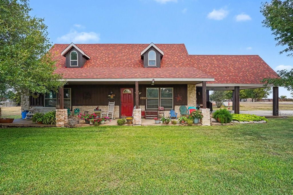 7445 County Road 305, Grandview