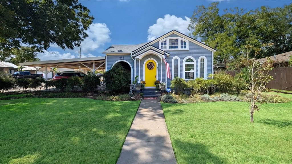 201 N 7th Street, Jacksboro
