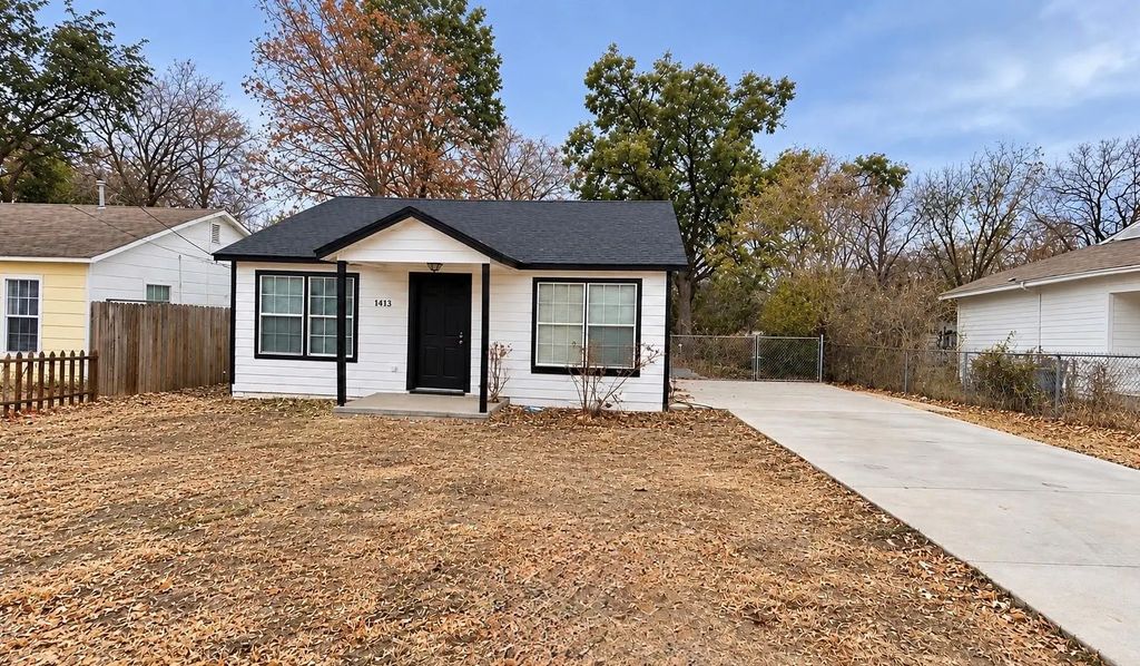 8413 White Settlement Road, White Settlement