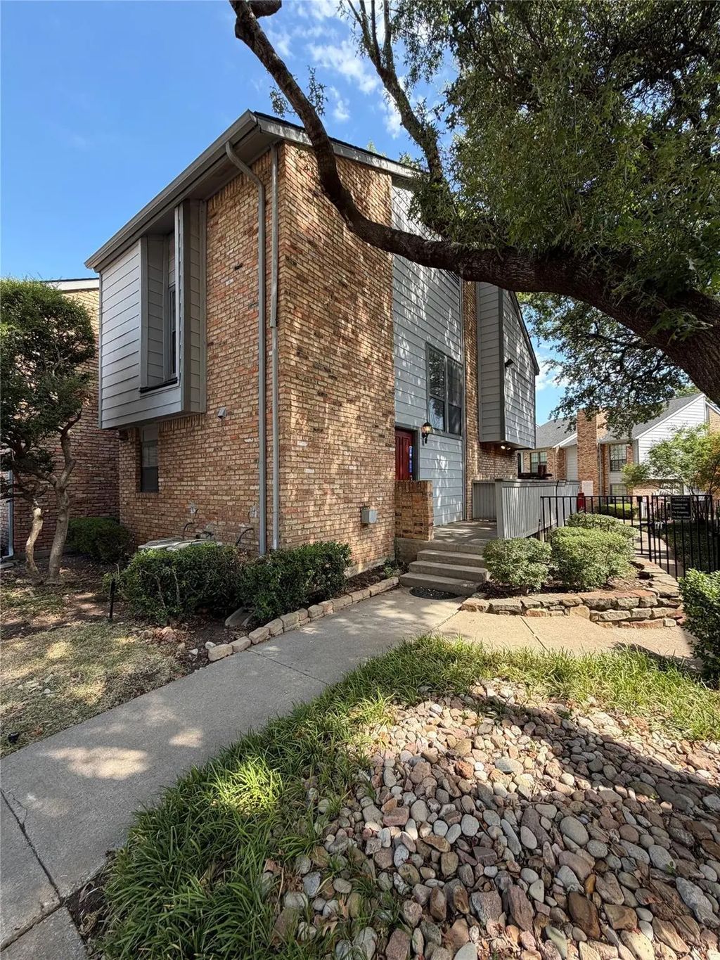 15151 Berry Trail 707, Dallas