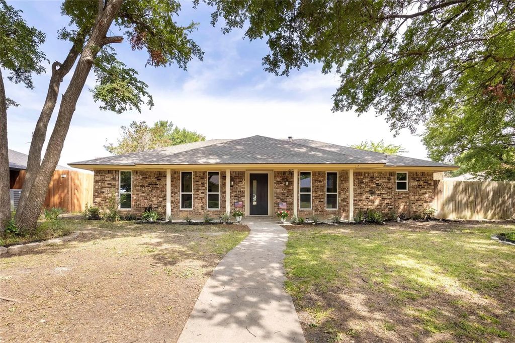 2705 Chadwick Drive, Plano