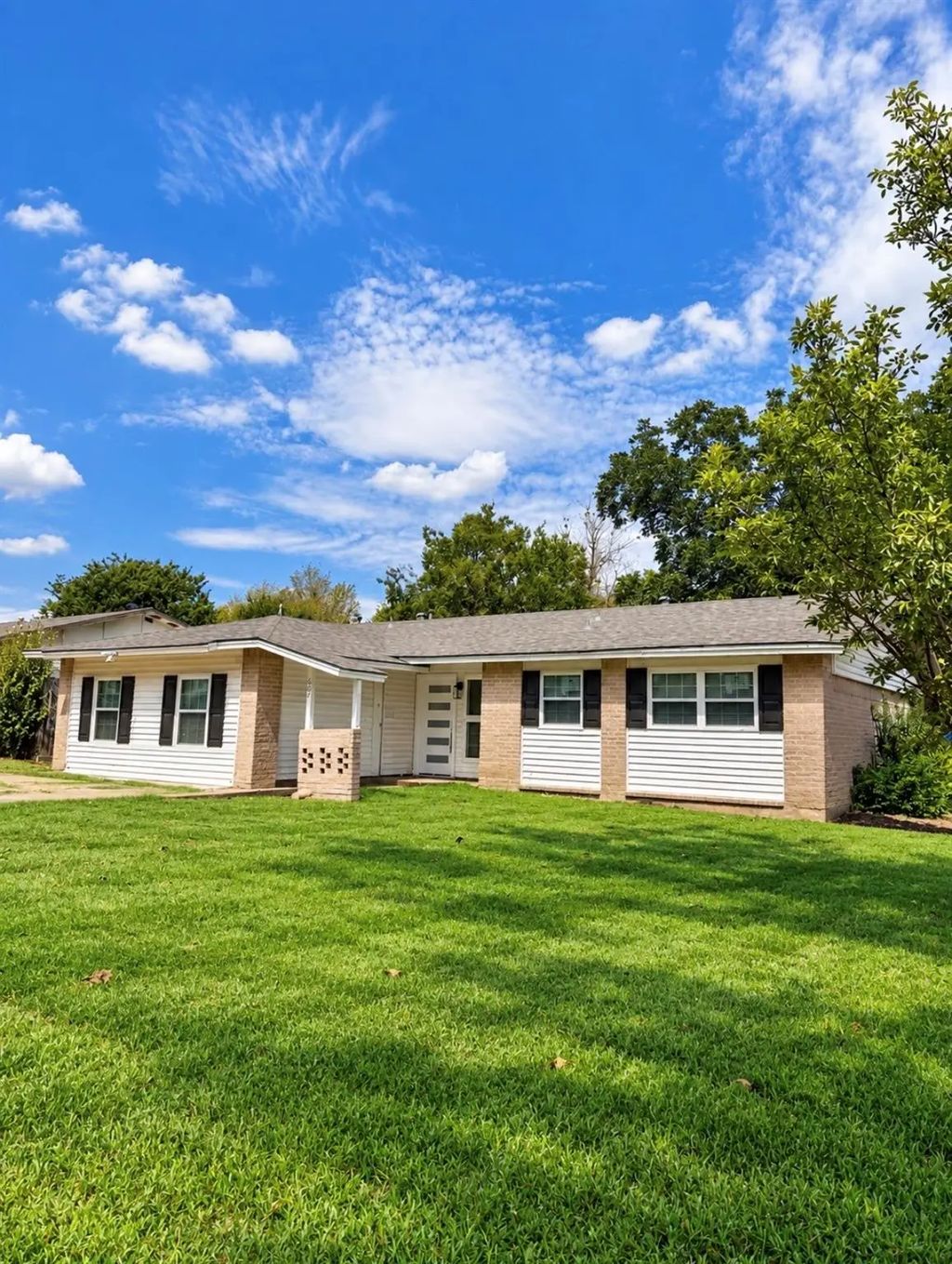 607 Edgedale Drive, Dallas