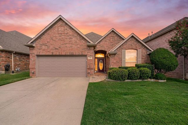 307 Park Haven Boulevard, Euless