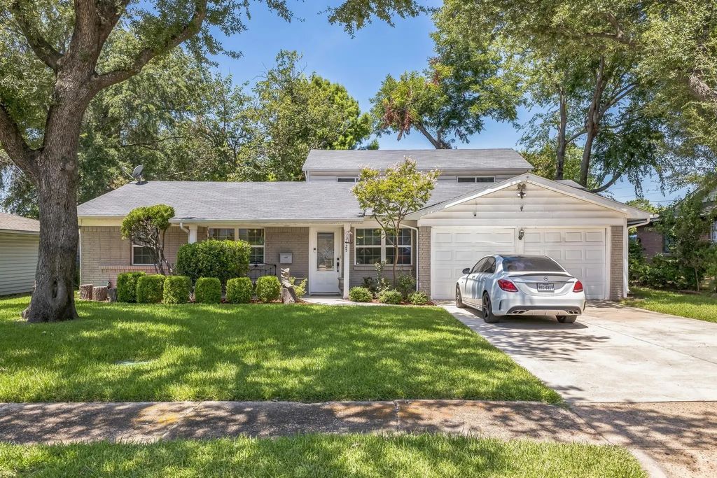 13125 Red Fern Lane, Dallas