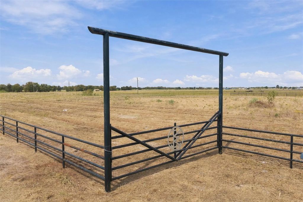 815 Fm 147, Marlin