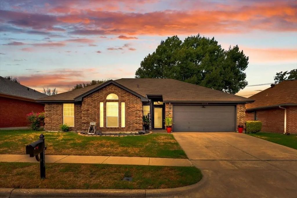 6608 Stetter Drive, Arlington