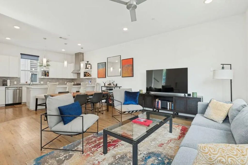 2314 N Carroll Avenue 101, Dallas