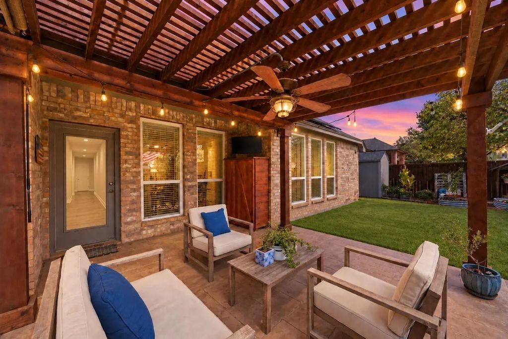 2402 Mallory Drive, Corinth