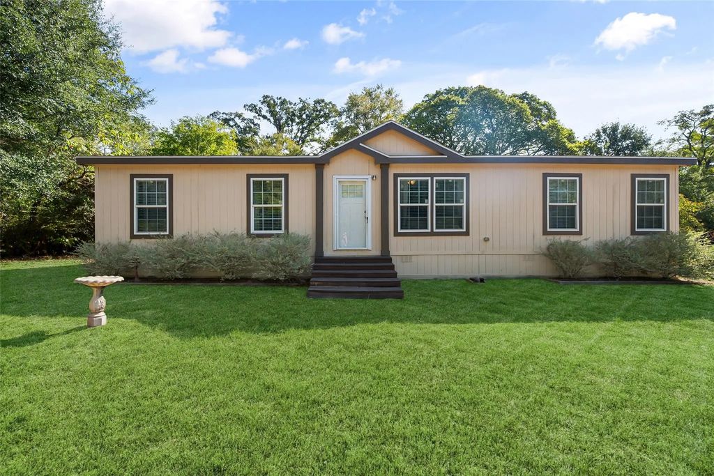 110 Wooded Creek Drive, Athens