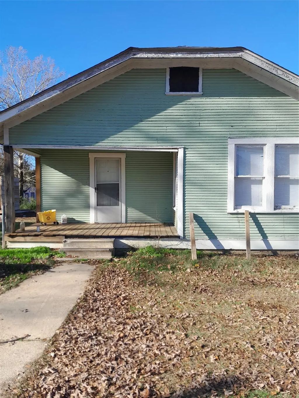 9794 Upper State Line Road, Vivian