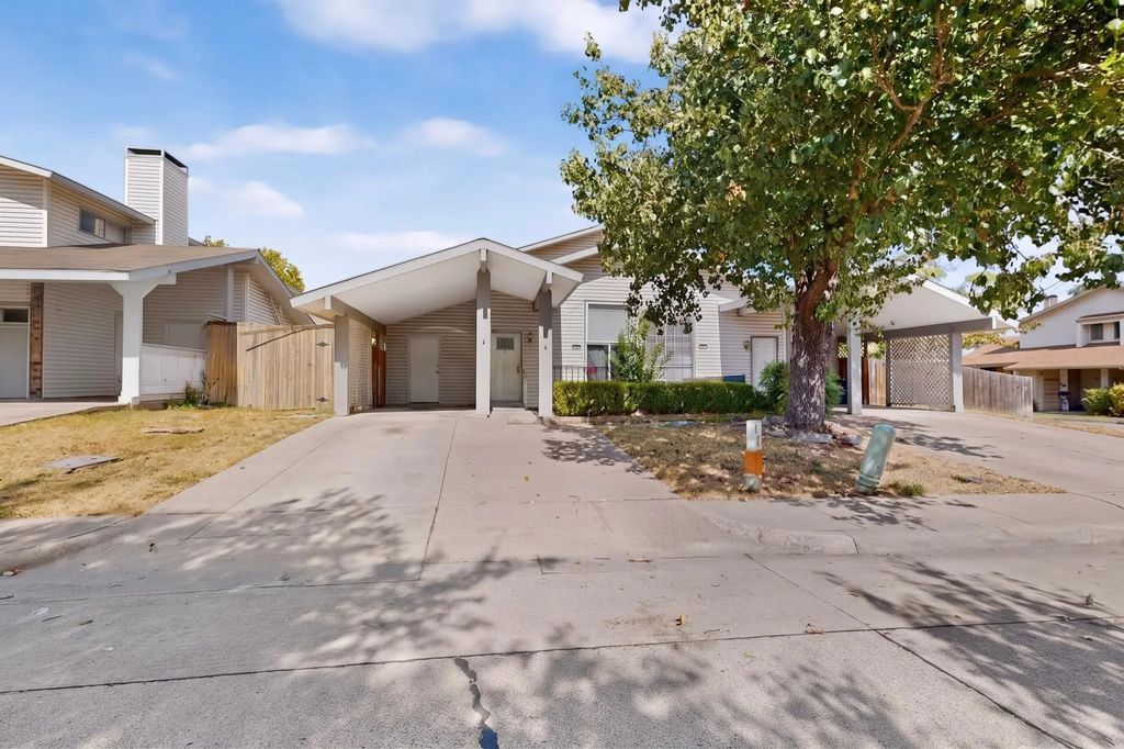 745 Valiant Circle, Garland