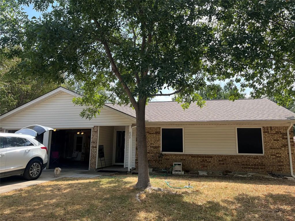 829 Mustang Drive, Saginaw