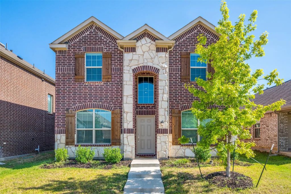 2328 Brightstone Drive, Aubrey