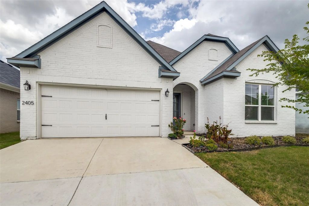 2405 Donella Drive, Denton