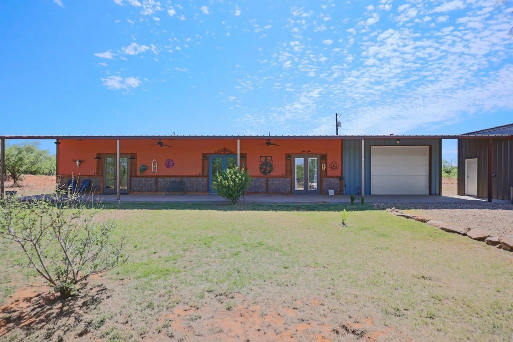 301 Fagan Road, Snyder