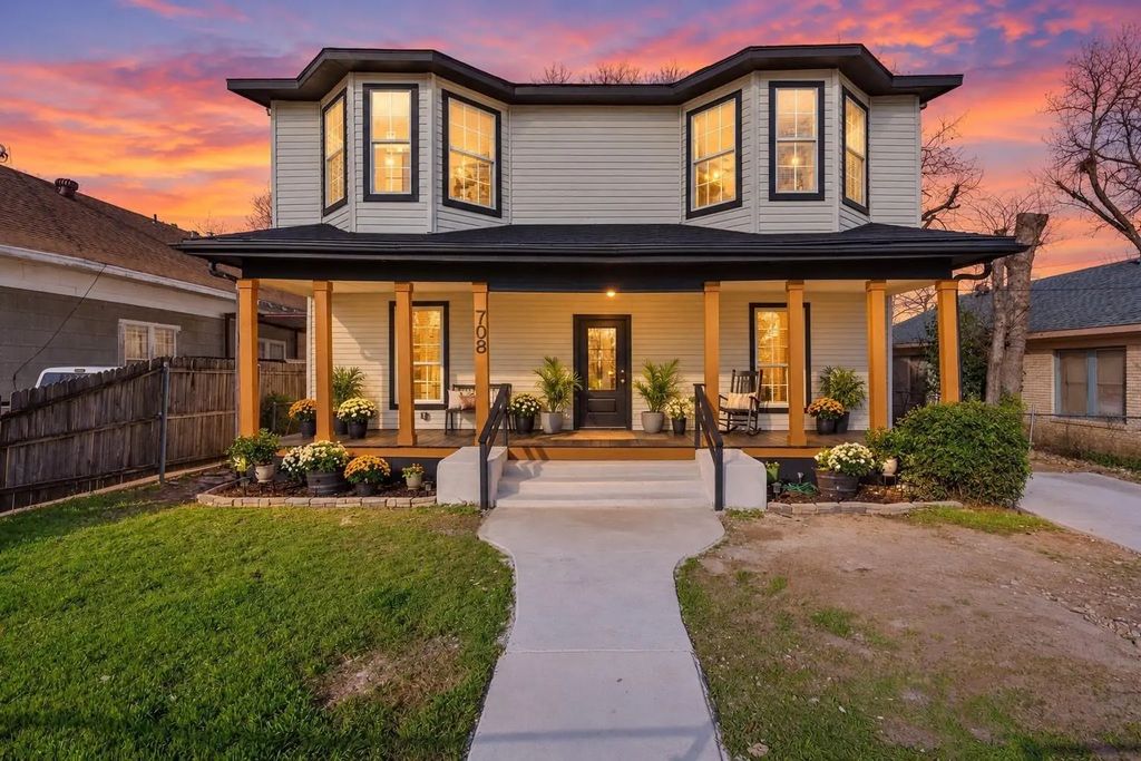 708 Essex Street, Fort Worth
