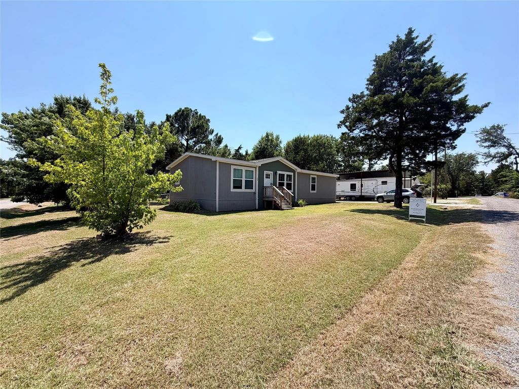 60 Holland Street, Pottsboro