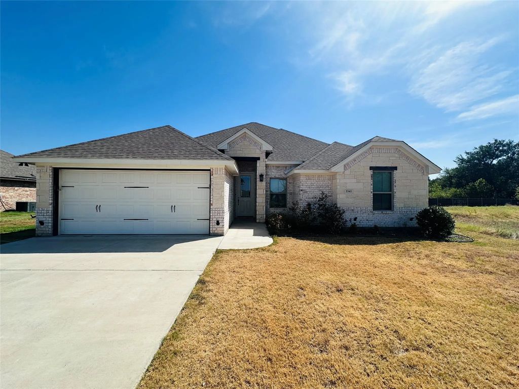3341 White Horse Drive, Granbury