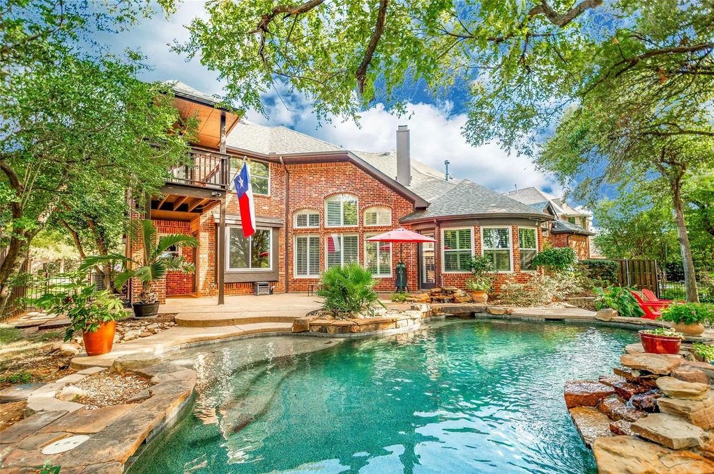 4319 Crown Knoll Circle, Flower Mound