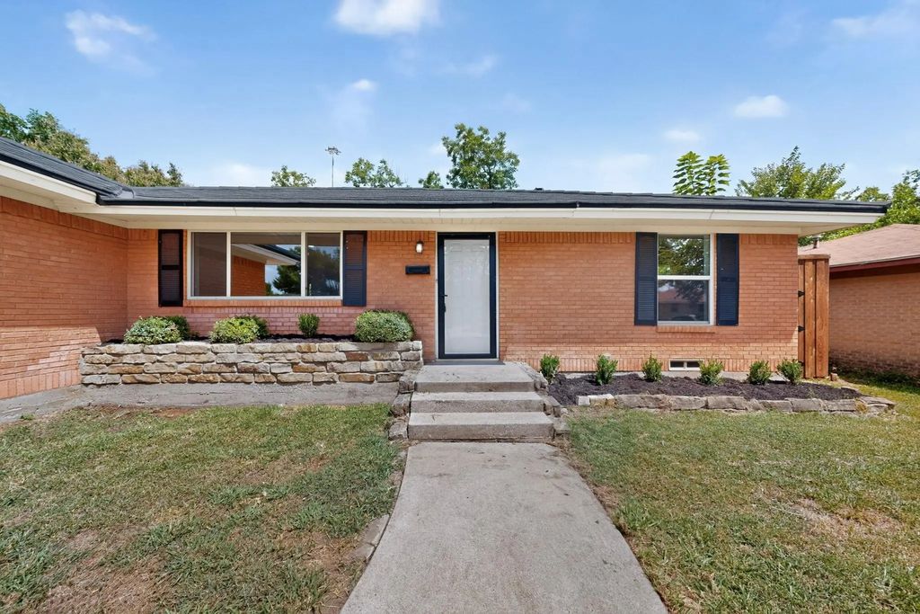416 Rustic Circle, Dallas