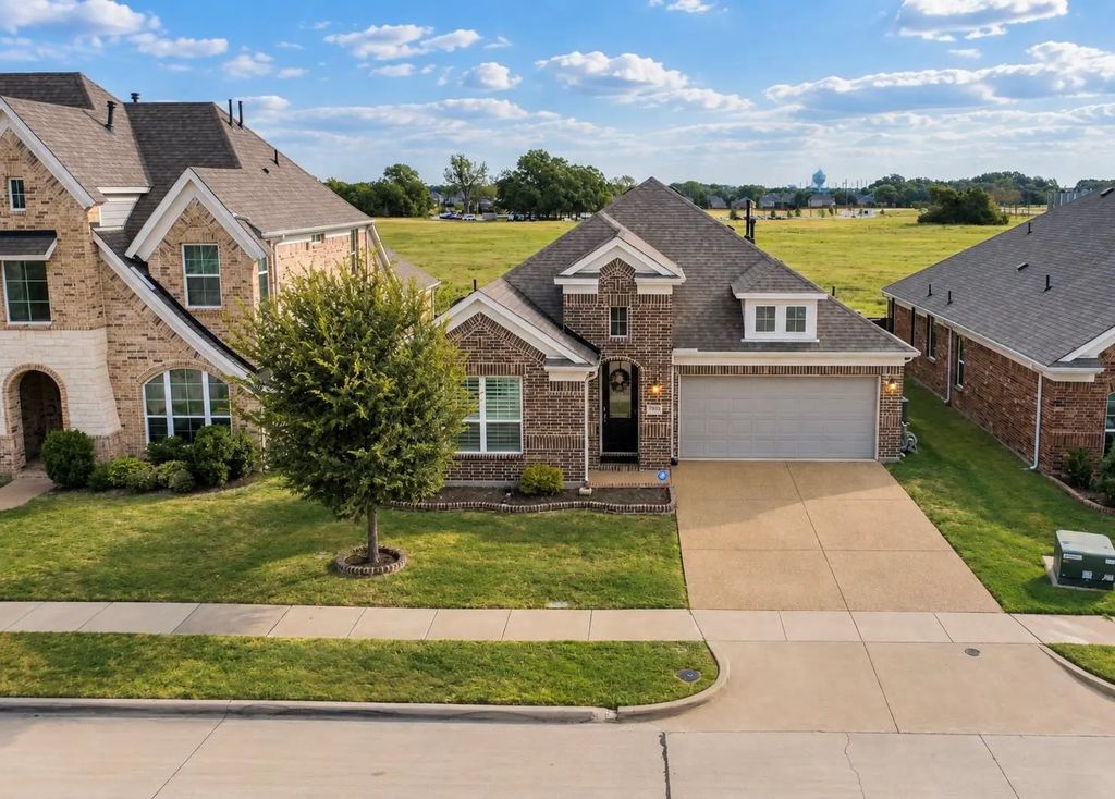 330 Gleneagles Drive, Garland