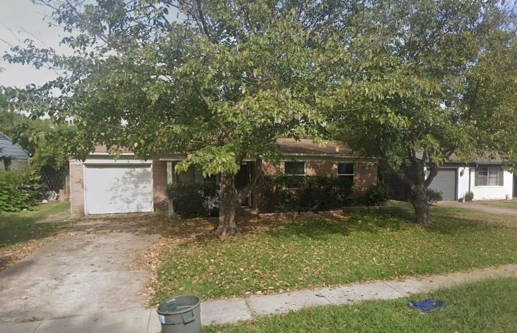 4838 Bedford Drive, Mesquite