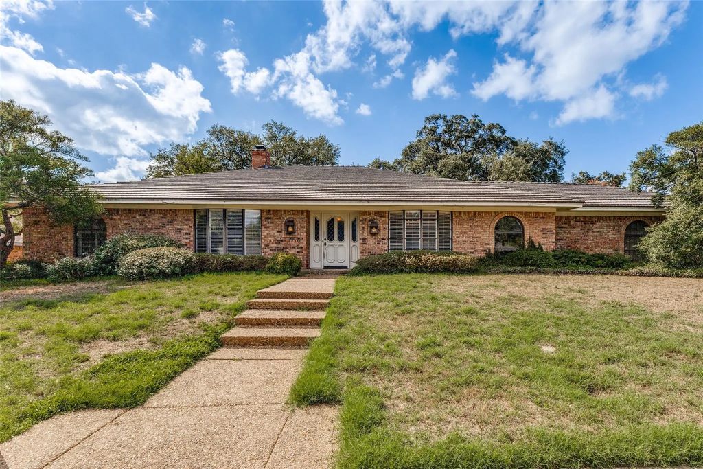 3716 Stoney Creek Road, Fort Worth