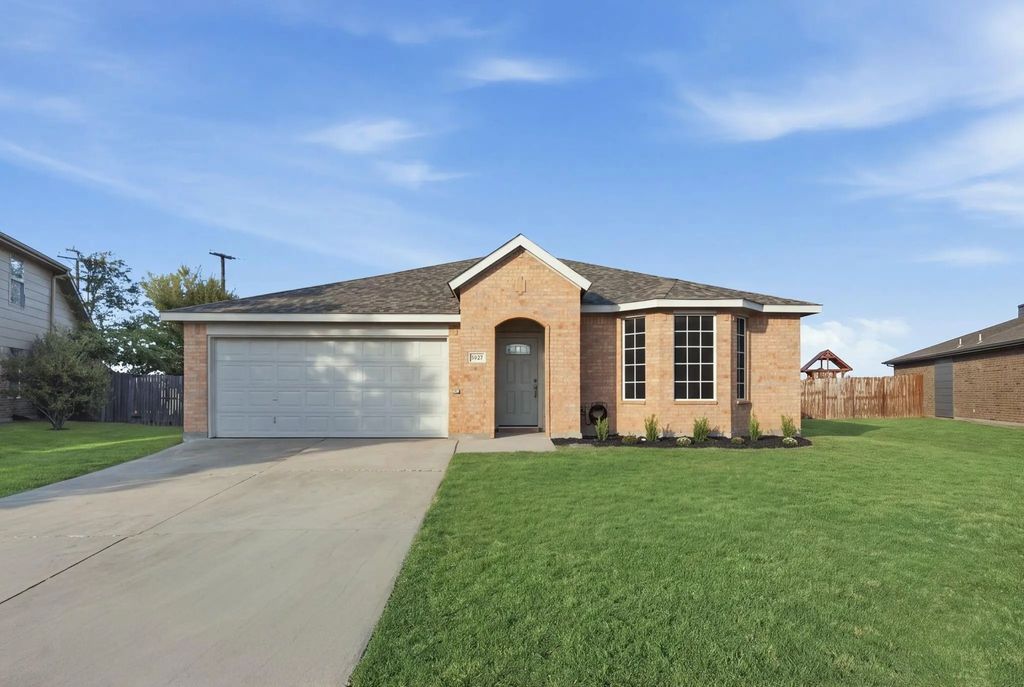 1627 Sequoia Drive, Krum