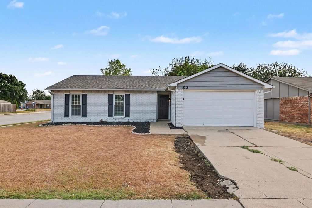 5312 Slay Drive, The Colony