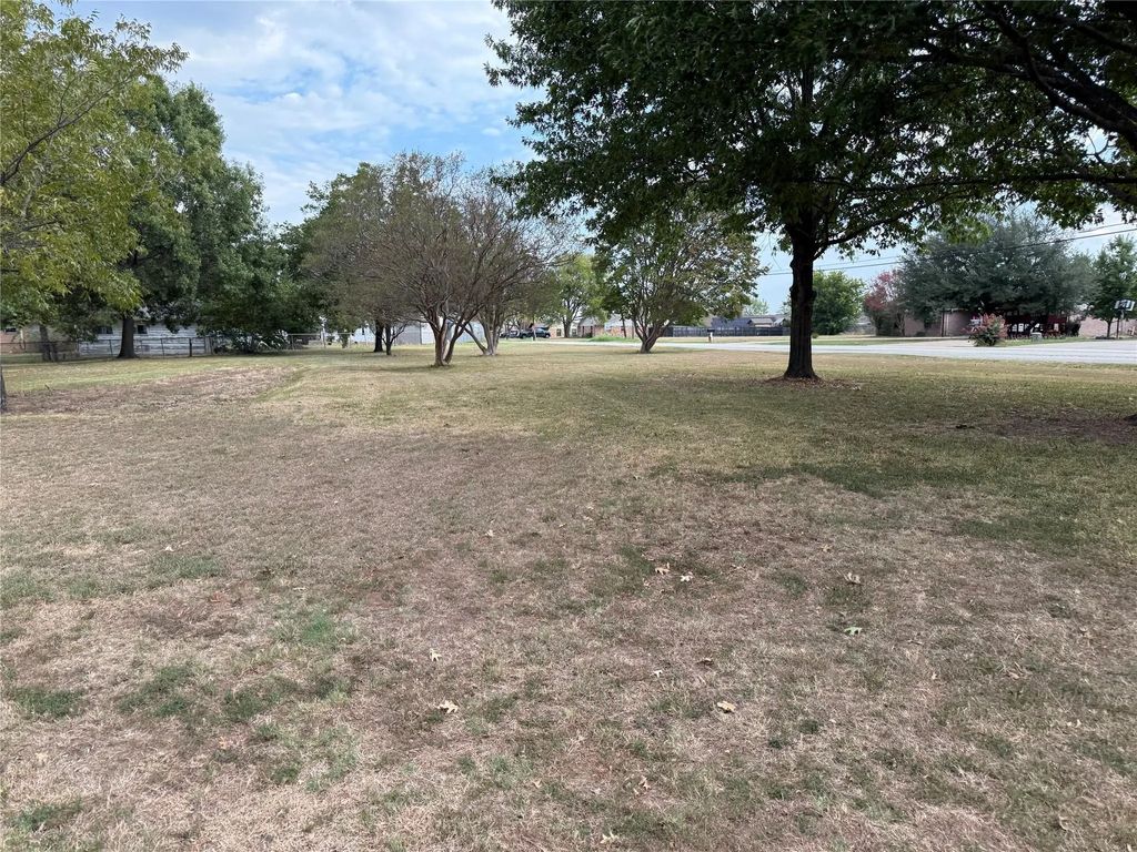 800 4th Street, Wills Point