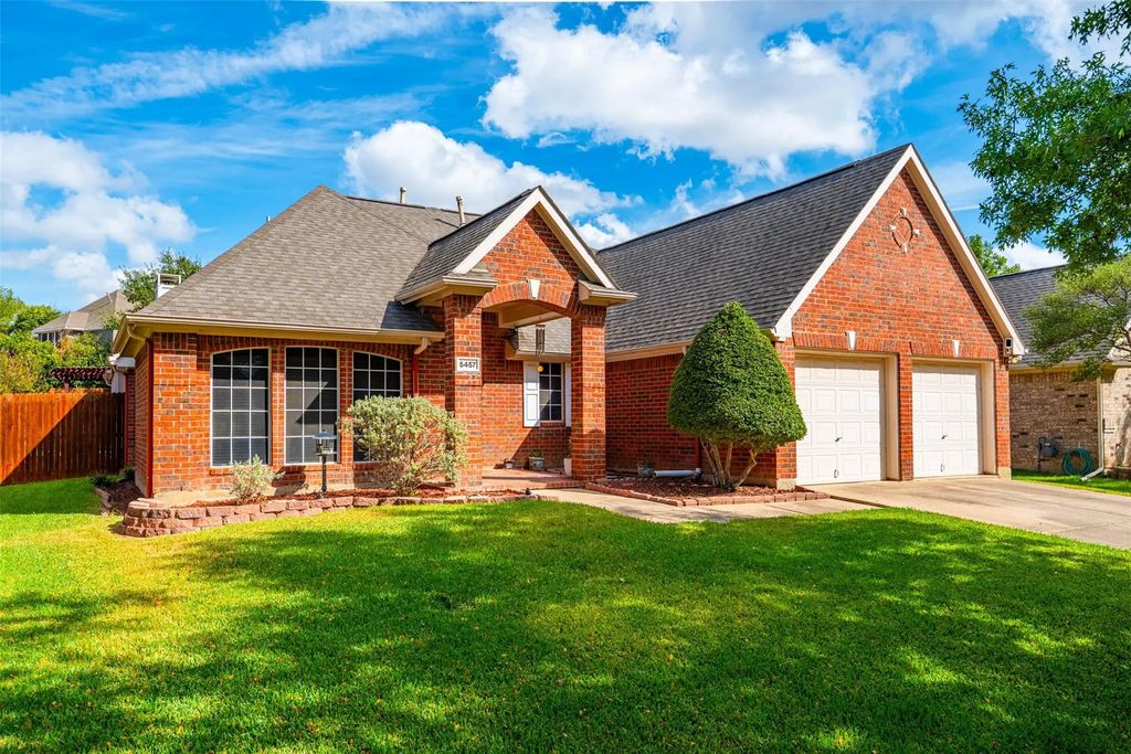5457 Navajo Bridge Trail, Fort Worth
