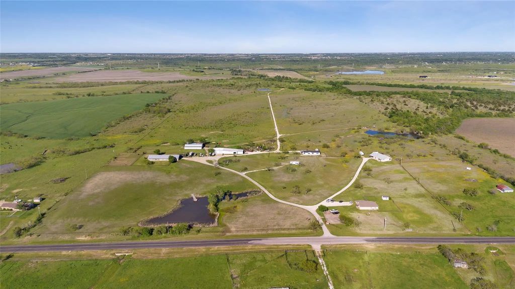 11874 Fm 157, Maypearl