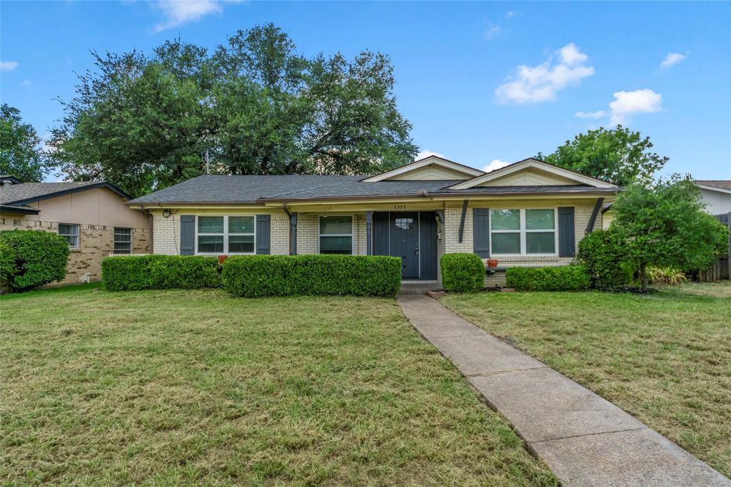 2323 Luau Street, Mesquite
