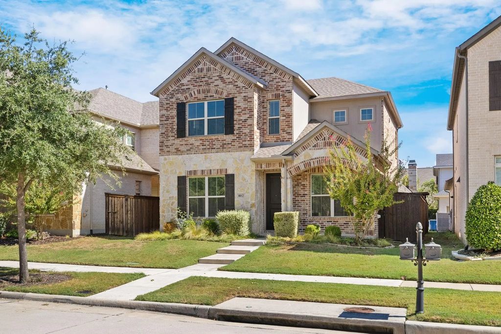 802 Davids Way, Allen