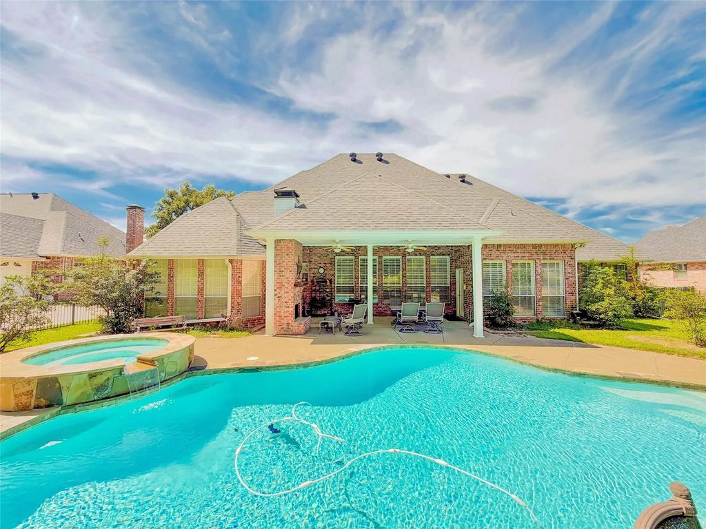 209 Clubview, Hideaway