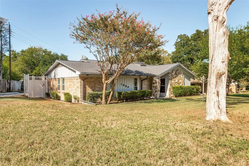 1633 Hanging Cliff Drive, Dallas