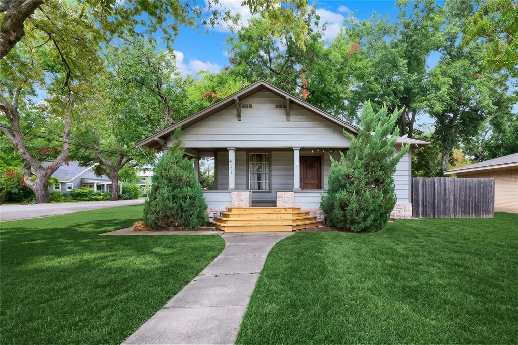 411 S Colorado Street, Celina