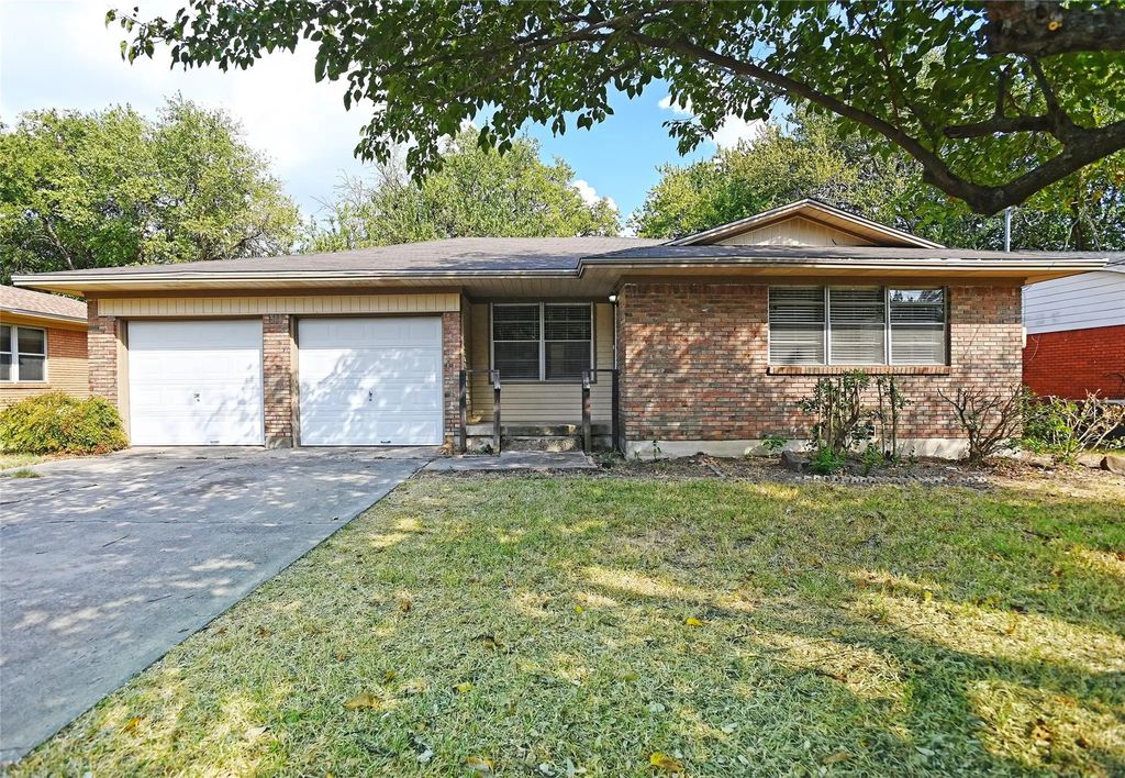 3208 Avon Drive, Denton