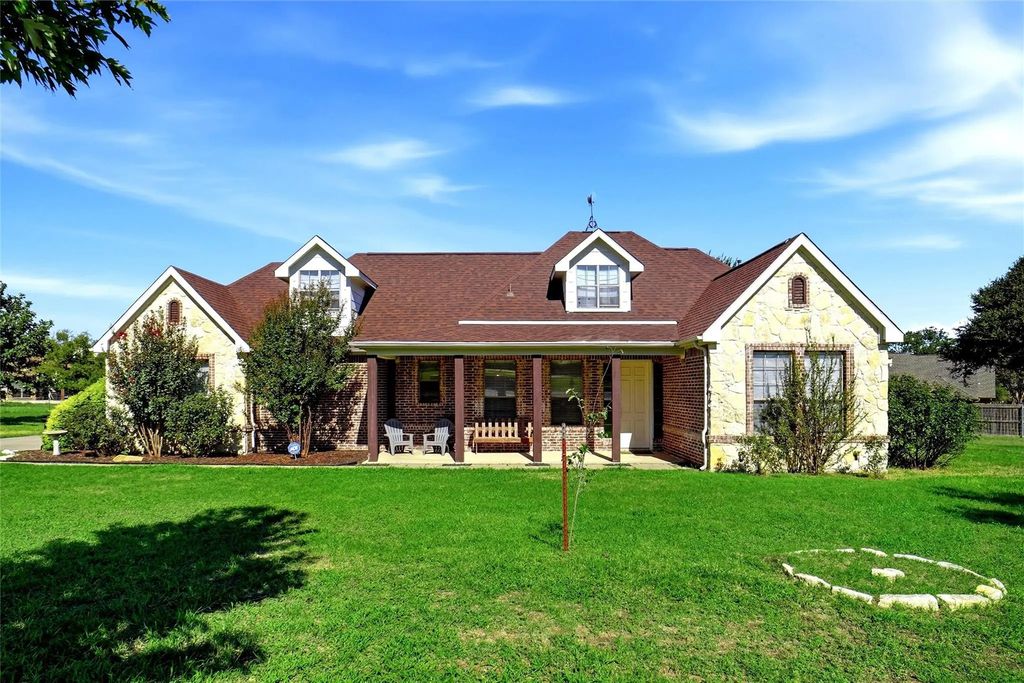 108 Wooley Court, Weatherford