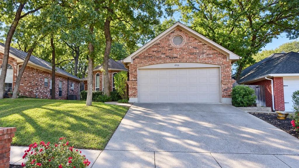 4916 Canberra Lane, Arlington