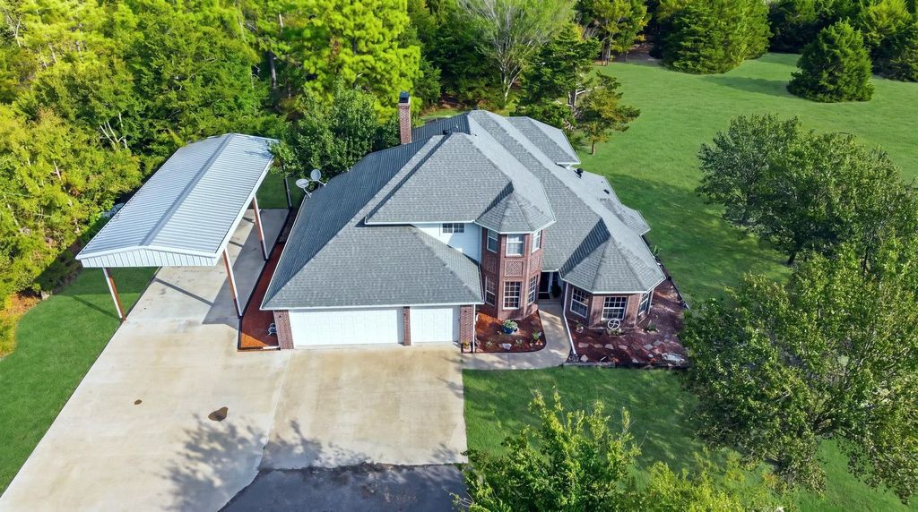 399 County Road 4101, Greenville